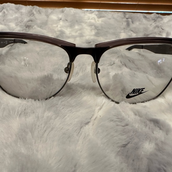 NIKE GLASSES FRAMES WITH PLAIN LENS. NEW IN PACKAGE - Picture 5 of 5